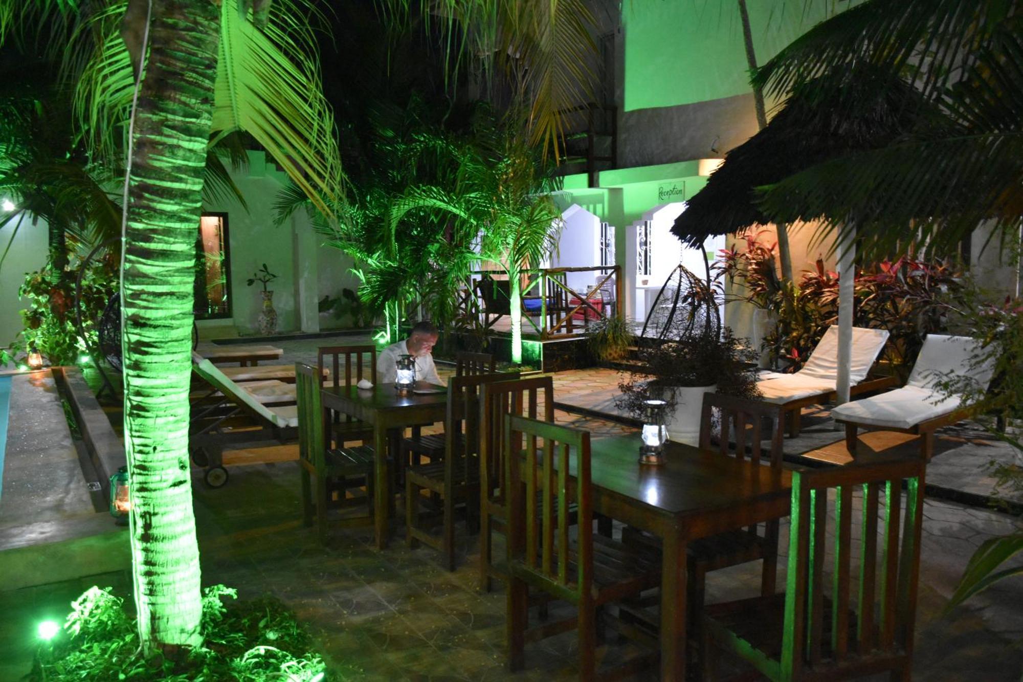 Cezere The Palm Hotel Paje Εξωτερικό φωτογραφία