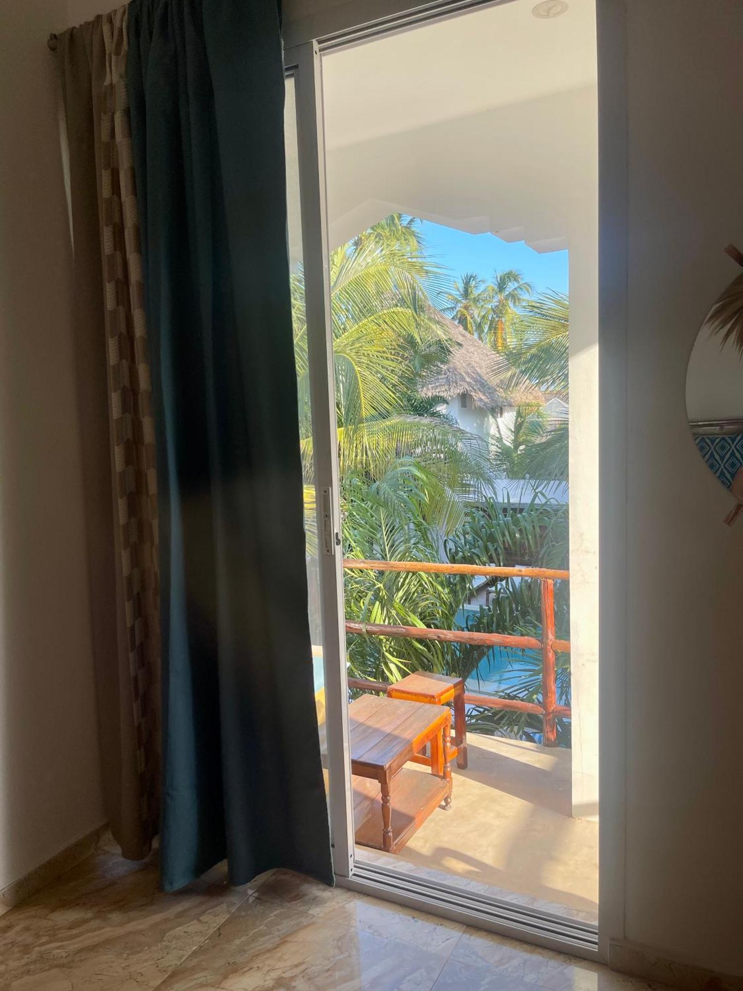 Cezere The Palm Hotel Paje Εξωτερικό φωτογραφία